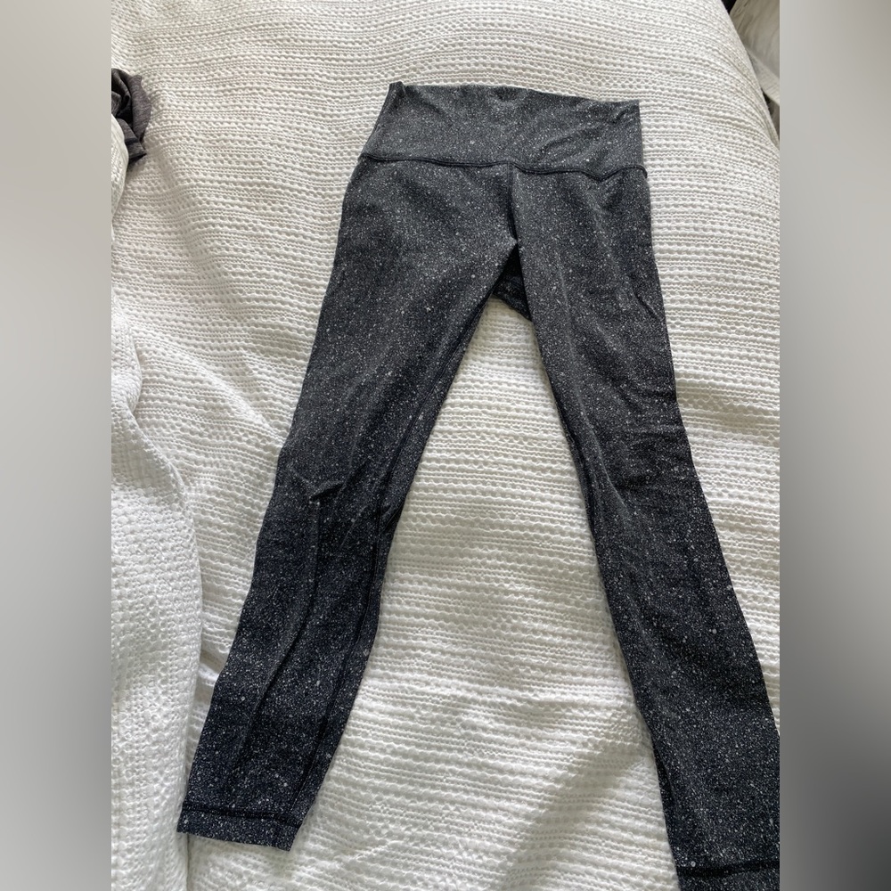 Lululemon size 6 galaxy print leggings
